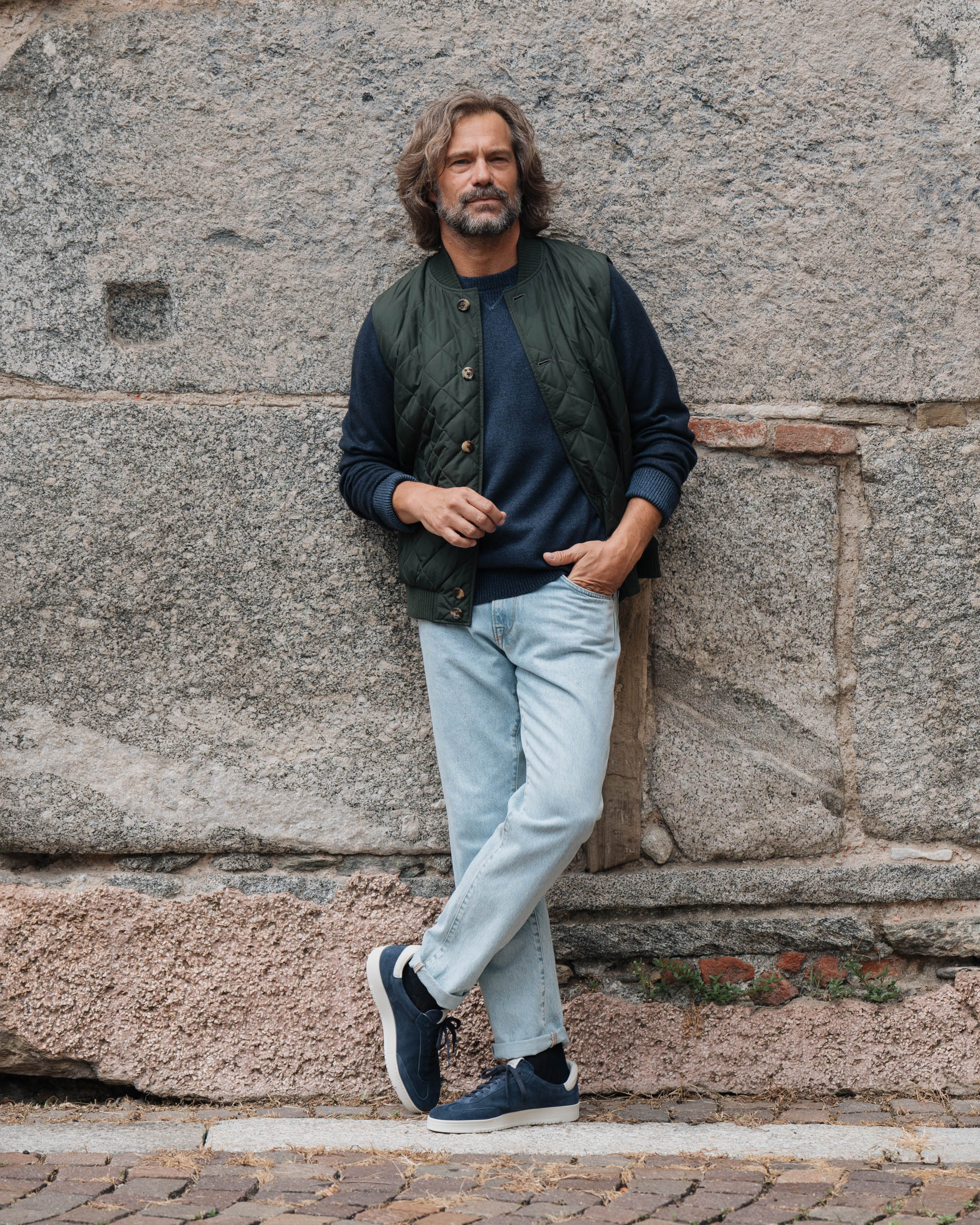 Amis - Image 10